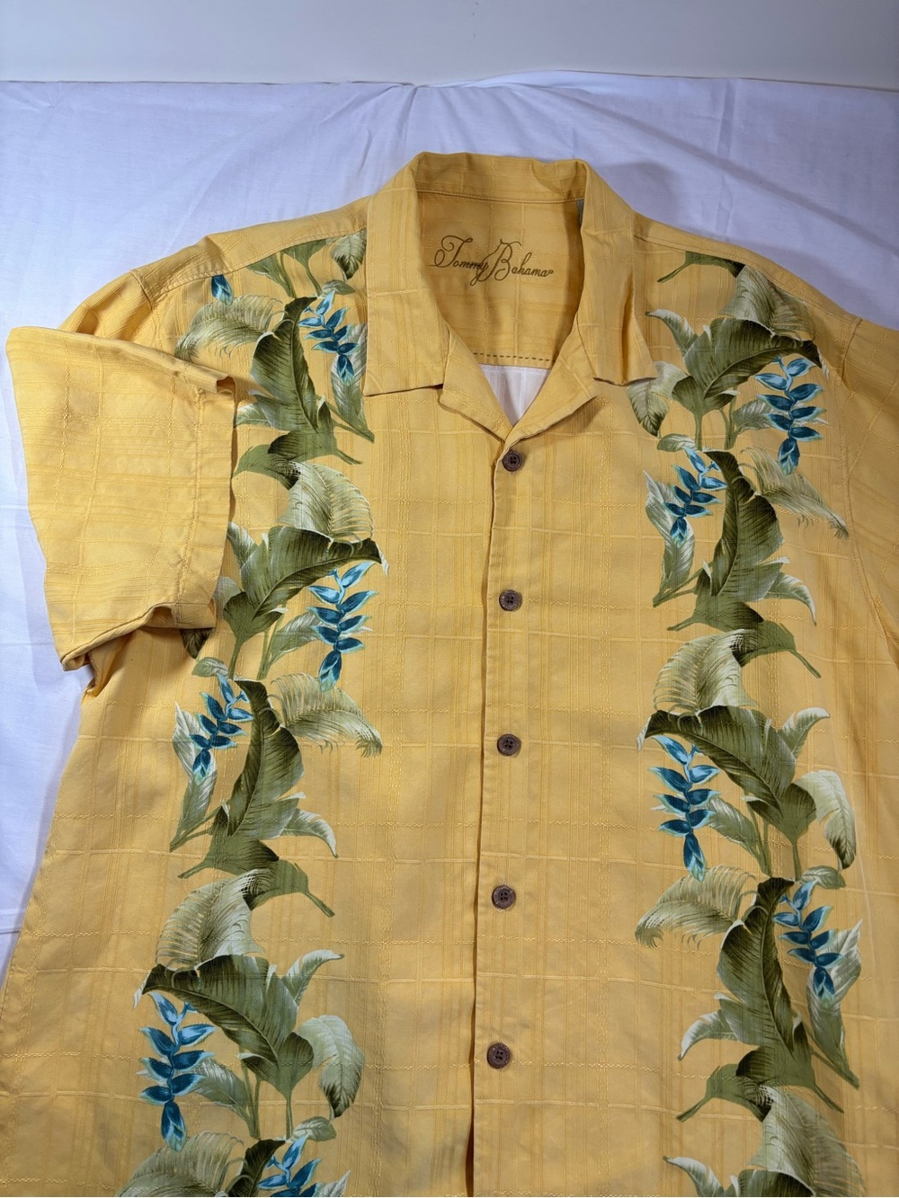 Tommy Bahama Men's Silk Short Sleeve XL Floral Hawaiian Button-Up Shirt Vintage